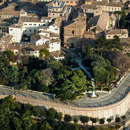 Casa Verde Conero Appartement *